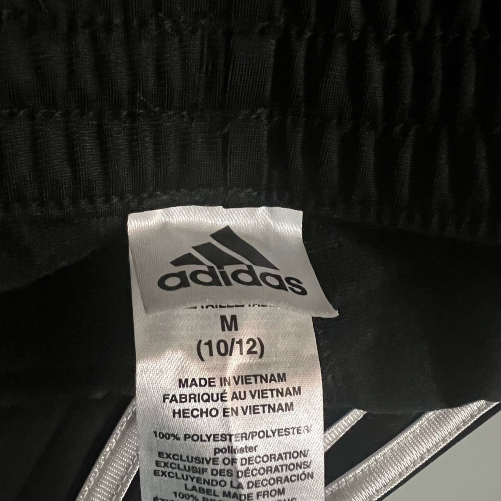 Adidas long 10/12 pants